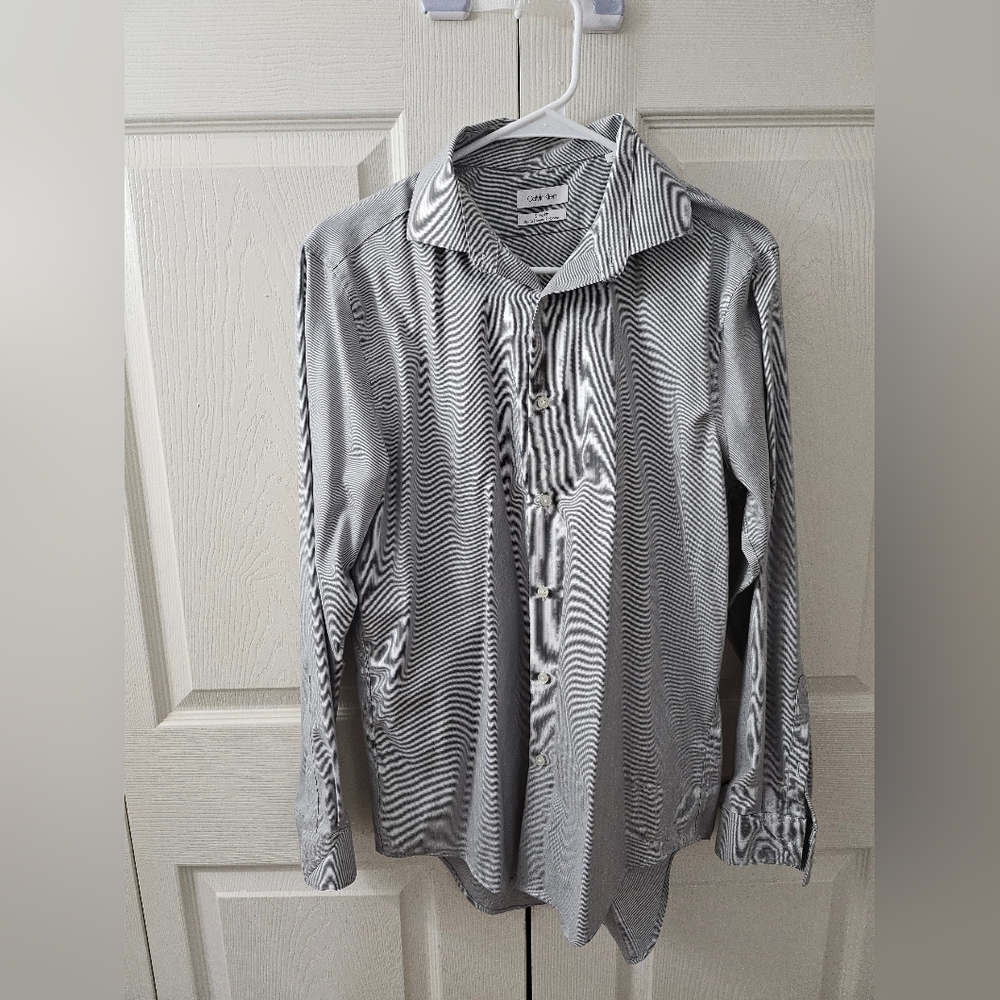 Calvin Klein Gray Dress Shirt with Classic Collar